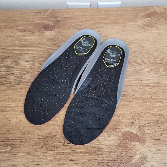 Vintage 80s Dr. Martens 20 Eye RARE New Insoles & Laces Black Leather Sz 7 - Picture 16 of 17